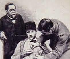 Primera vacuna antirrábica en México