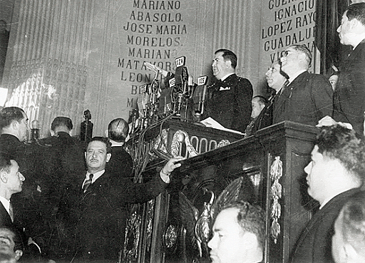 Concluye el sexenio de Manuel Ávila Camacho