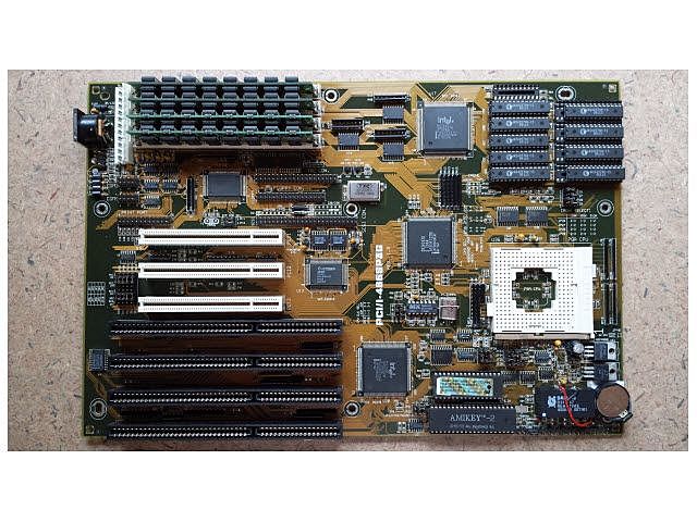 Intel´s 420 TX, 420ZX y 420EX