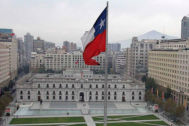Chile aprueba "La ley Orgánica Constitucional de Enseñanza"