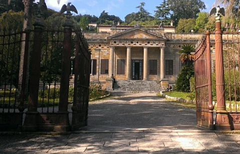 Napoleon is Banished to Elba