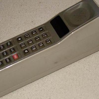 Timeline: LINEA DEL TIEMPO DEL CELULAR