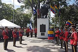 Influencia de Bolívar en San Salvador