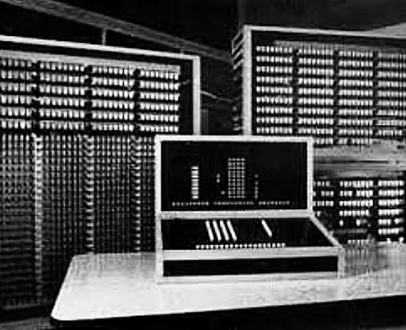 PRIMERA GENERACIÓN (1951-1958)