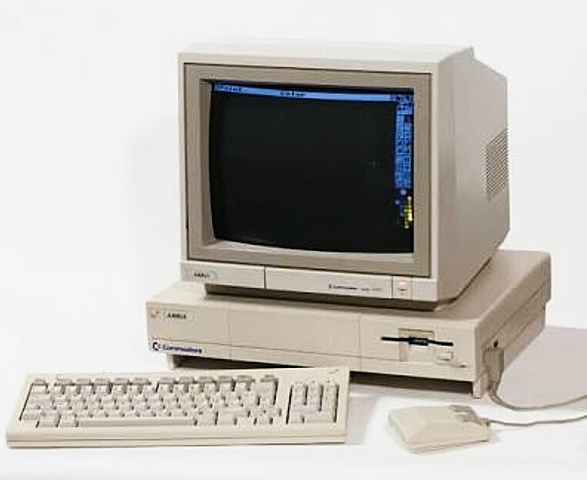 CUARTA GENERACIÓN (1971 - 1981)