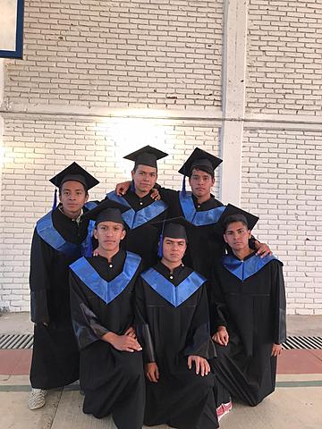 Conozco a los que probablemente serán mis amigos de toda la universidad hasta el día que nos graduemos