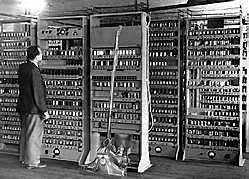 PRIMERA GENERACIÓN (1951-1958)