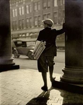 En 1911 Walt estudia dibujo en el Instituto de arte de Kansas City.