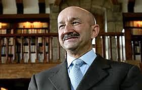 Creación de la Unidad de Desregulación Económica (UDE).