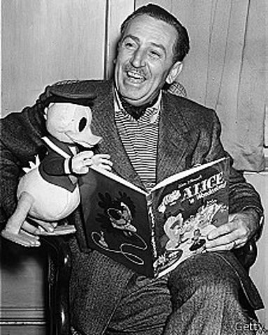 En 1934 crea el Personaje del Pato Donald.