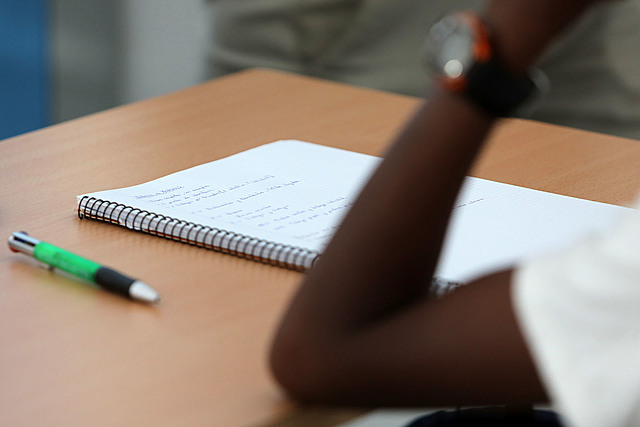 Resolución de ministros y creación del comité de educación