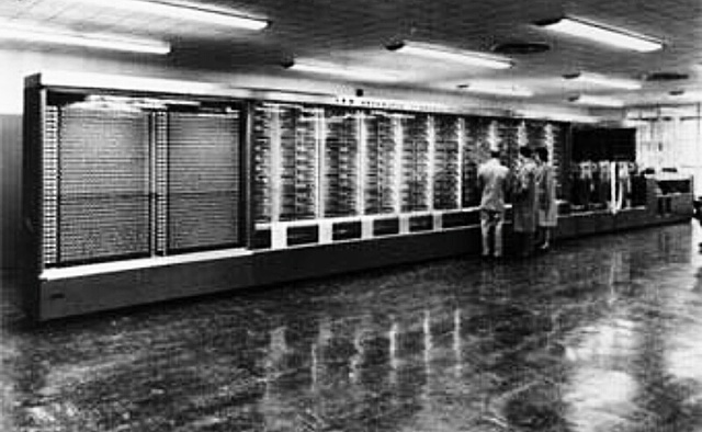 HOWARD AIKEN MARK I (calculadora moderna)
