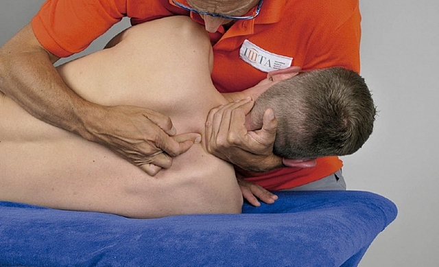 Geoffrey Douglas Maitland publica "Manipulación Vertebral"