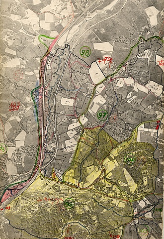 Construcción de una red vial de carreteras y de canales navegables