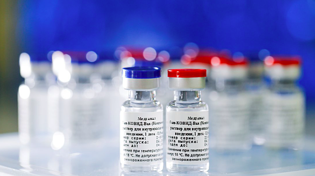 Rusia afirma que a súa vacina Sputnik V tamén ten unha eficacia do 90%, igual ca de Pfizer, pero non cita estudios