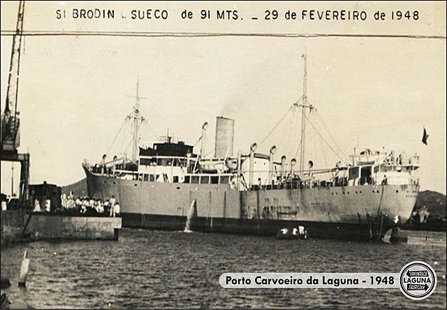 Porto Carvoeiro Laguna - Navio Si Brodin