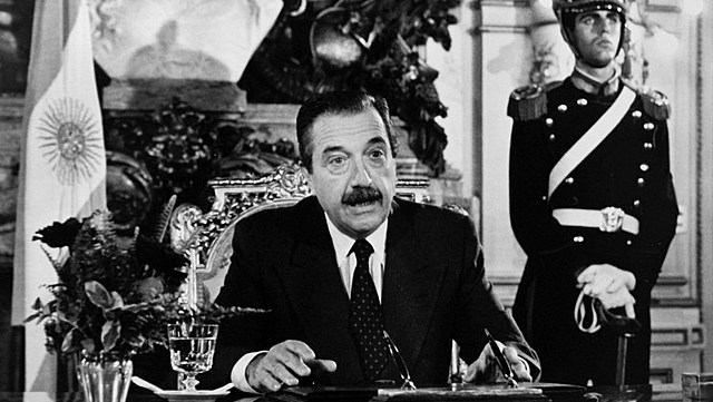 RENUNCIA ALFONSÍN
