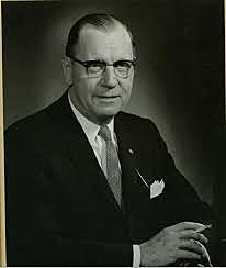 Hans Peter Luhn (Años 60) Acuña el término de Business Intelligence