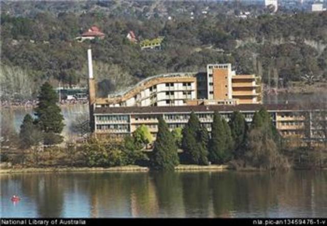 Royal Canberra Hospital Implosion