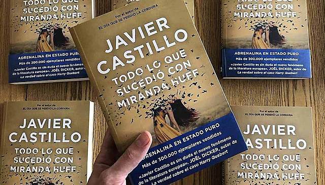 Published in physical format his third written work "Everything that happened with Miranda Huff"