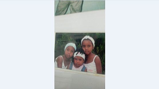 Photo with my sisters