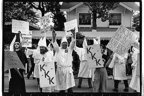 The people who followed the clan fell a lot