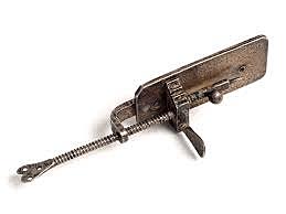 Construction d'un microscope d'un grossissement de 30 x à 300 x