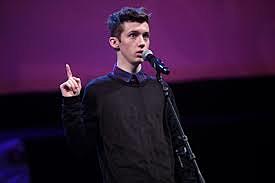 Ganó el premio Teen Choice Award por Choice Web Collaboration.