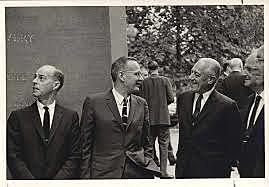 1944 - Oswald Avery, Colin MacLeod y Maclyn McCarty