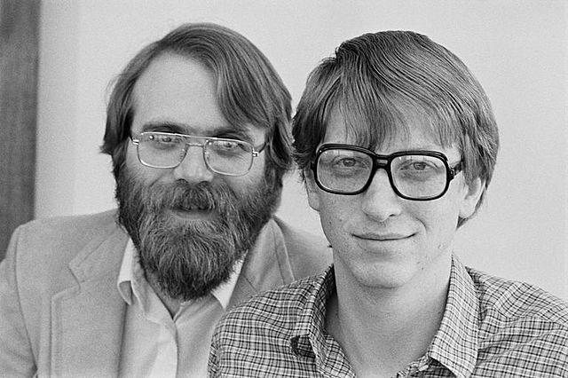 Paul Alen y Bill Gates fundan Microsoft