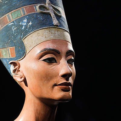 Timeline: Cronología Nefertiti