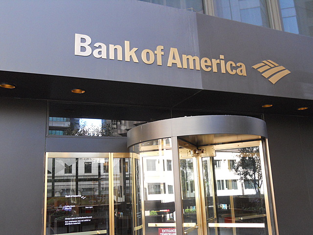 January 4, 1782 - The Bank of North America opens its doors as Robert Morris, the superintendent of Finance, recommends the creation of a national mint and decimal coins. .