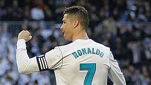 Ronaldo inherited his classic number "7"
