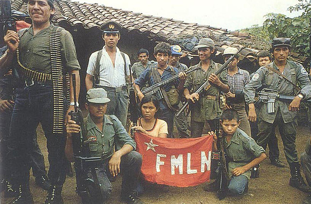 Se crea el Partido FMLN