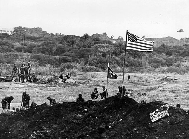 BLOQUE CAPITALISTA: EEUU invade la Isla de Granada