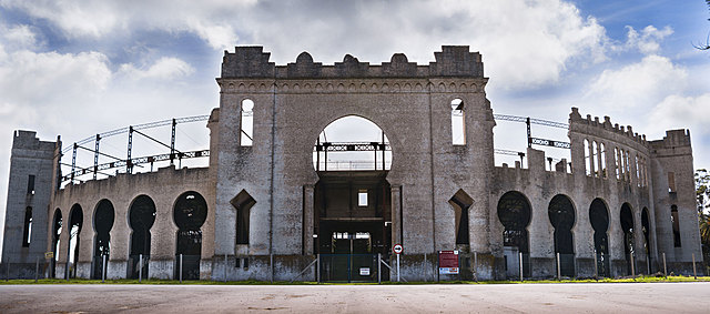 Cesión de las reducciones jesuíticas a Portugal a cambio de la entrega de la colonia de  Sacramento.