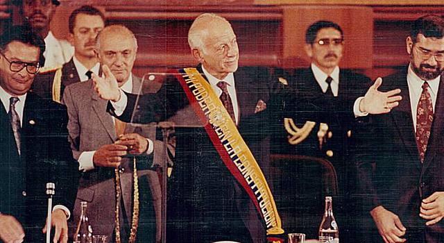 DIVISIÓN DE LA DERECHA