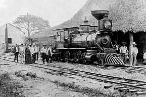 Construcción de vía ferrocarrilera en Colima