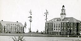 Gates attended Lakeside