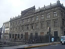 Se funda el Instituto Nacional de Antropología e Historia.