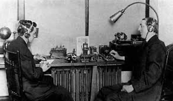 Primeras transmisiones de radio en Estados Unidos