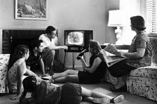 Primeras transmisiones públicas de televisión