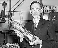 Nobel Prize Awarded to Clinton Davisson and George Paget Thomson For Discovery of Electron Diffraction