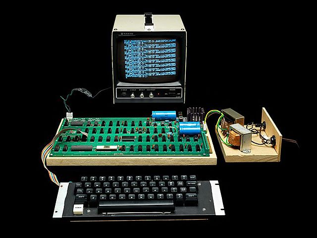 Woz Creates a Microcomputer