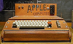 1975 - inicio de Apple