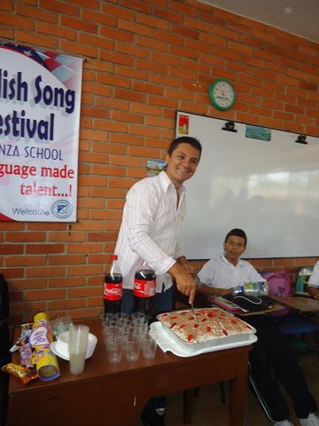 La llegada del profesor Jhon William