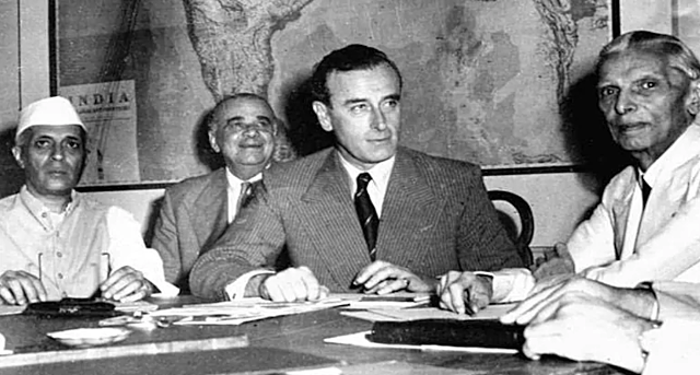 British House of Commons passed the Indian Independence Act