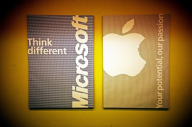 APPLE Y MICROSOFT