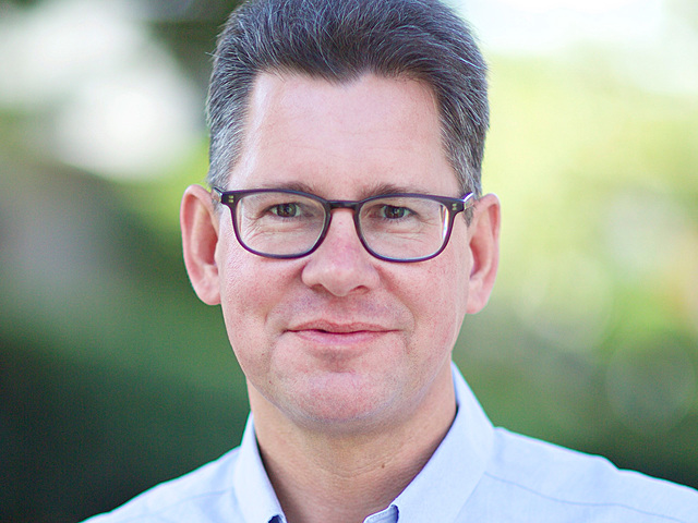 Primer virus informático (Elk Cloner)