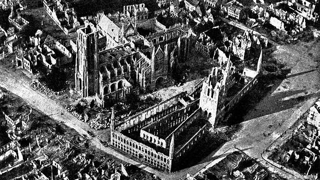 Gran plano de la ciudad de Ypres